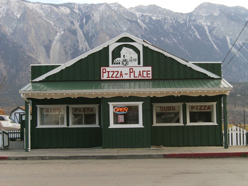 Mile 0 Pizza Lillooet